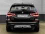 BMW X3 sDrive20i xLine - Pano - Trekhaak - Head-Up - Camera - Hifi