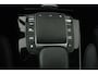 Mercedes-Benz A-klasse 180 Business Solution AMG (PANORAMADAK, STOELVERWARMING, ELEKTRISCHE STOELEN-, SFEERVERLICHTING, NL-AUTO)
