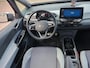 Volkswagen ID.3 First Plus 58 kWh Navigatie / Stoelverwarming / Clima / App-connect / Achteruitrijcamera + Parkeersensoren
