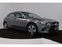 Mercedes-Benz A-klasse 250 e Business Solution Luxury Limited (SFEERVERLICHTING, STOELVERWARMING, ACHTERUITRIJCAMERA, SENSOREN)