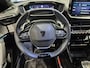 Peugeot 2008 1.2 Hybrid 136 GT | Navigatie | Camera Voor en Achter | Apple Carplay en Android Auto | Two Tone Lak | Keyless Entry en Start | Dode Hoek Detectie | Draadloze Telefoonlader |