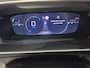 Peugeot 2008 1.2 Hybrid 136 GT | Navigatie | Camera Voor en Achter | Apple Carplay en Android Auto | Two Tone Lak | Keyless Entry en Start | Dode Hoek Detectie | Draadloze Telefoonlader |