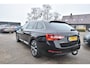 Skoda Superb Combi 1.5 TSI ACT Business Edition , AFNB TREKHAAK , CLIMATR , CR CONTR , NAVI , LMV18 ,