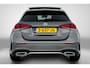 Mercedes-Benz A-klasse 180 Premium AMG-Line(Dealer OnderH, Panorama, Lane Assist, StoelV, Carplay, Navi, Climate Con, Etc)