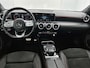 Mercedes-Benz A-klasse 180 Premium AMG-Line(Dealer OnderH, Panorama, Lane Assist, StoelV, Carplay, Navi, Climate Con, Etc)