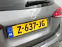 Mercedes-Benz A-klasse 180 Premium AMG-Line(Dealer OnderH, Panorama, Lane Assist, StoelV, Carplay, Navi, Climate Con, Etc)