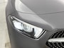 Mercedes-Benz A-klasse 180 Premium AMG-Line(Dealer OnderH, Panorama, Lane Assist, StoelV, Carplay, Navi, Climate Con, Etc)