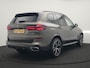 BMW X5 xDrive50e M Sport PHEV 490pk | SOH 96,3 Dealer O.H. | Panodak | Luchtvering | Laser LED | Adaptive Cruise | Harman & Kardon | Comfortstoelen Memory & Stoelventilatie | Head Up | 360 Camera | Apple Carplay | Plug In Hybrid