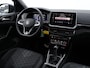 Volkswagen T-Cross 1.5 TSI R-Line 150pk DSG | Navigatie | Camera | ACC | Climate control | LED Matrix | Trekhaak | Inklapbare spiegels
