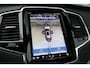 Volvo XC90 2.0 T8 Plug-in Hybrid AWD Plus Bright | Long Range | Panoramadak | Adaptive cruise control | Harman Kardon audio | Standkachel | 360 camera | Voorruitverwarming | Getint glas | 7 zitplaatsen | Volvo dealer onderhouden |