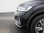 Volkswagen T-Roc 1.0TSI/110PK R-Line Navigatie · Apple/Android Car Play · Camera + Parkeersensoren · Garantie t/m 03-02-2028 of 100000km.