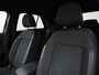 Volkswagen T-Roc 1.0TSI/110PK R-Line Navigatie · Apple/Android Car Play · Camera + Parkeersensoren · Garantie t/m 03-02-2028 of 100000km.