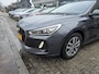 Hyundai i30 1.0 T-GDI Premium | 2E EIIGENAAR | 12MND GARANTIE | NAVI | CAMERA | TREKHAAK |