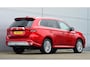 Mitsubishi Outlander PHEV 2.4 INSTYLE 4WD | PLUG IN HYBRID | V2H | FULL OPTIONS | ADAPTIEF CRUISE | SCHUIFDAK | TREKHAAK 1500KG | FABRIEKSGARANTIE TOT 25-11-2029* | ALL IN RIJKLAARPRIJS