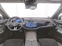Mercedes-Benz E-klasse Estate 300 e AMG Plug-In Hybride AMG | Night Pakket | Panorama Schuif-Kanteldak | MBUX Superscreen | Trekhaak | Stuur en Stoelverwarming. Inclusief 24 maanden Mercedes-Benz Certified garantie voor Europa.