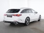 Mercedes-Benz E-klasse Estate 300 e AMG Plug-In Hybride AMG | Night Pakket | Panorama Schuif-Kanteldak | MBUX Superscreen | Trekhaak | Stuur en Stoelverwarming. Inclusief 24 maanden Mercedes-Benz Certified garantie voor Europa.