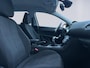 Peugeot 308 1.2 PureTech Active /Apple & Android carplay/Climate/Cruise/Parkeersens. achter/Regensensor/Leder stuur/Elektr. spiegels & ramen/Isofix/(MET GARANTIE*)