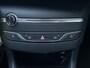Peugeot 308 1.2 PureTech Active /Apple & Android carplay/Climate/Cruise/Parkeersens. achter/Regensensor/Leder stuur/Elektr. spiegels & ramen/Isofix/(MET GARANTIE*)