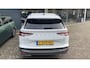 Skoda Enyaq iV 60 180 PK | Lederen Bekleding | Warmtepomp | Trekhaak | Electrische Stoel | Panoramadak | Stoelverwarming | Navigatie | Climate Control | Apple Carplay & Android Auto |