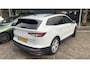 Skoda Enyaq iV 60 180 PK | Lederen Bekleding | Warmtepomp | Trekhaak | Electrische Stoel | Panoramadak | Stoelverwarming | Navigatie | Climate Control | Apple Carplay & Android Auto |