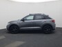 Volkswagen T-Roc 1.5TSI/150PK R-Line Black Style DSG · Panoramadak · Trekhaak · Camera · Apple/Android · Garantie t/m 03-01-2027