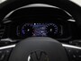 Volkswagen T-Roc 1.5TSI/150PK R-Line Black Style DSG · Panoramadak · Trekhaak · Apple/Android · Garantie t/m 23-01-2027