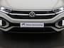 Volkswagen T-Roc 1.5TSI/150PK R-Line Black Style DSG · Panoramadak · Trekhaak · Apple/Android · Garantie t/m 23-01-2027