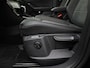 Volkswagen T-Roc 1.5TSI/150PK R Line Black Style DSG · Navigatie · Trekhaak · Apple/Android · Garantie t/m 15-01-2027