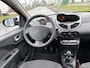 Renault Twingo 1.2-16V Dynamique 77 PK. Zeer fijn rijdende inruilauto met nieuwe APK !!! Distributieriem en waterpomp vervangen bij 187.000 KM !!