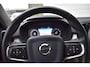 Volvo XC40 1.5 T3 Momentum Pro | Leder | Stoelverwarming |