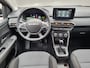 Dacia Jogger 1.6 Hybrid 140 Extreme 7p. Automaat / 7- persoons / Pack Assist / Achteruitrijcamera / Verwarmde voorstoelen / Automatische airco