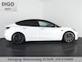 Tesla Model 3 RWD 60KWH 1e EIG SOD ACCU 89% GARANTIE 2031 BI-TONE BODY. DODEHOEK CAMERA . PARKEERSENSOREN V+A . STOELVERWARMING . PANORAMADAK . APPLE CARPLAY & ANDROID AUTO