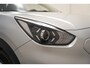 Kia Niro EV e-Niro 64 kWh DynamicLine 3-Fase [ Nav Warmtepomp Half-leder Clima Stoelverwarming Apple/Android ]