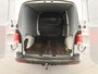 Volkswagen Transporter 2.0 TDI L2H1 32 150PK DSG | Navigatie via app | Parkeersensoren | Trekhaak |