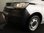 Volkswagen Transporter 2.0 TDI L2H1 32 150PK DSG | Navigatie via app | Parkeersensoren | Trekhaak |