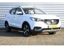MG MG ZS EV Luxury 45 kWh Panoramadak | Leder | Stoelverwarming | Achteruitrijcamera | Navigatie | Apple Carplay/Android Auto