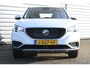 MG MG ZS EV Luxury 45 kWh Panoramadak | Leder | Stoelverwarming | Achteruitrijcamera | Navigatie | Apple Carplay/Android Auto