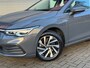 Volkswagen Golf 1.4 eHybrid Style * Camera * Side Assist * Massage * CarPlay *