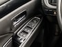 Mitsubishi Outlander 2.4 PHEV Deluxe 225Pk Automaat (APPLE CARPLAY, CLIMATE, CAMERA, TREKHAAK, STOELVERWARMING, SPORTSTOELEN, KEYLESS, CRUISE, XENON, NIEUWSTAAT)