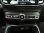 Volvo XC40 T5 262pk Inscription / Stoelverwarming / Camera / 19 inch / Zitting verlenging / Trekhaak /