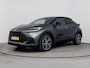 Toyota C-HR 2.0 Plug-in Hybrid 220 Executive | Warmtepomp | Dodehoek detectie | JBL | Apple Carplay / Android Auto | Stoel-/stuurverwarming | Keyless | Full LED | Adaptive Cruise | 18 inch | Parkeersensoren voor/achter | Camera
