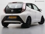 Toyota Aygo 1.0 VVT-i x-play Sport (LED,CRUISE CONTROL,ACHTERUITIJCAMERA,AIRCO,BLUETOOTH,SPORTSTOELEN,5-DEURS,TOPCONDITIE)