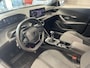 Peugeot 2008 Allure 100 pk | Navigatie | Parkeersensoren voor/achter | Achteruitrijcamera | Climate control | All season banden
