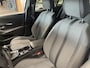Peugeot 2008 Allure 100 pk | Navigatie | Parkeersensoren voor/achter | Achteruitrijcamera | Climate control | All season banden