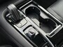 Volvo V60 Plug-in Hybrid T6 AWD Plus Dark | Long Range | Adaptive cruise control | Harman Kardon audio | Stoel- en stuurverwarming | Getint glas | Achteruitrijcamera | Parkeersensoren voor + achter | Navigatie | Apple Carplay / Android Auto | Dode hoek detectie BLIS |
