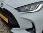 Toyota Yaris 1.5 Hybrid 130 EXECUTIVE STOEL/STUURVERW BLIND SPOT PARK-SENSOREN 17'' LM-VELGEN KEYLESS APPLE/ANDROID LEER NL-AUTO
