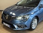 Renault Megane 1.2 TCe 130 Intens | Groot navi | 17" | Blindspot | Camera | Stoelverwarming | PDC 100% Onderhouden! TOP STAAT!