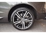 Volvo XC60 2.0 Recharge T6 AWD R-Design - Panoramadak - Trekhaak - ACC - HUD - Pine Grey