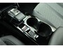 Peugeot 2008 1.2 Hybrid 136 Allure | Achteruitrijcamera | Cruise control | keyless entry | Navigatie | Extra getint |