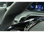 Peugeot 2008 1.2 Hybrid 136 Allure | Achteruitrijcamera | Cruise control | keyless entry | Navigatie | Extra getint |